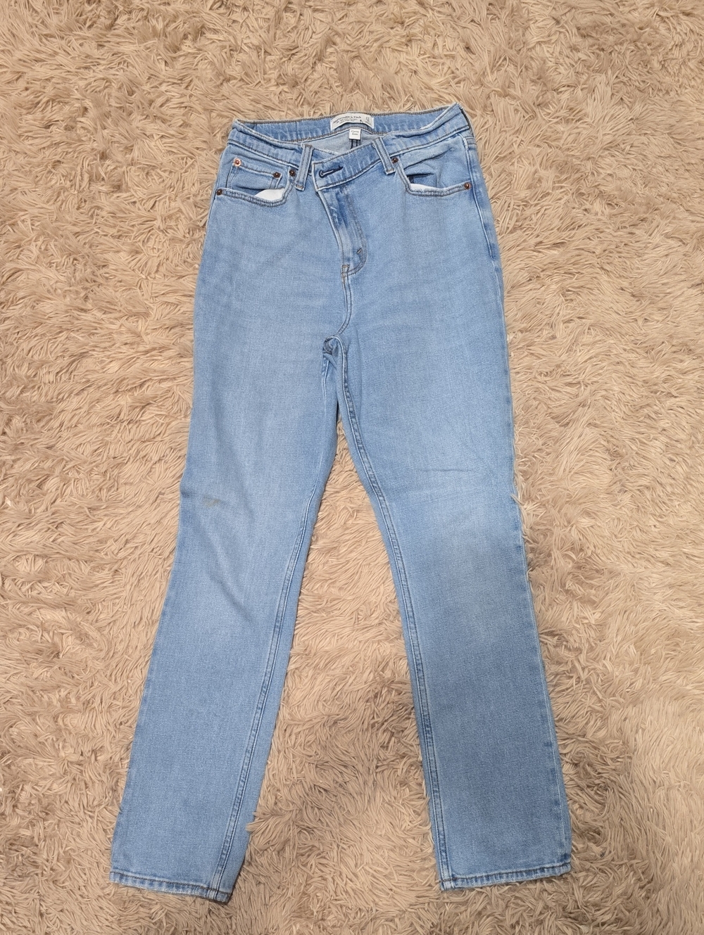Abercrombie & Fitch Curve Love Light Wash 90's Slim Straight Leg Jeans